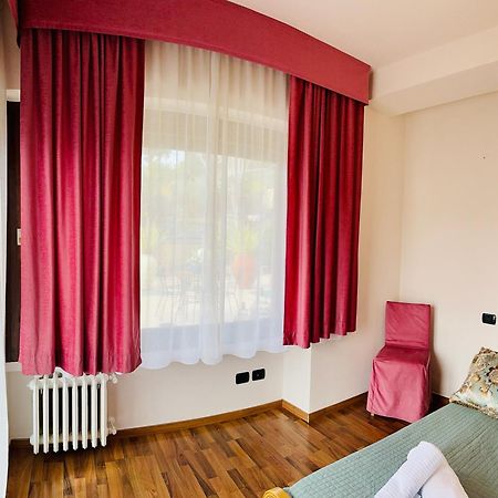 Welcome Traveller Frida'S Rooms Caprino Veronese Bagian luar foto