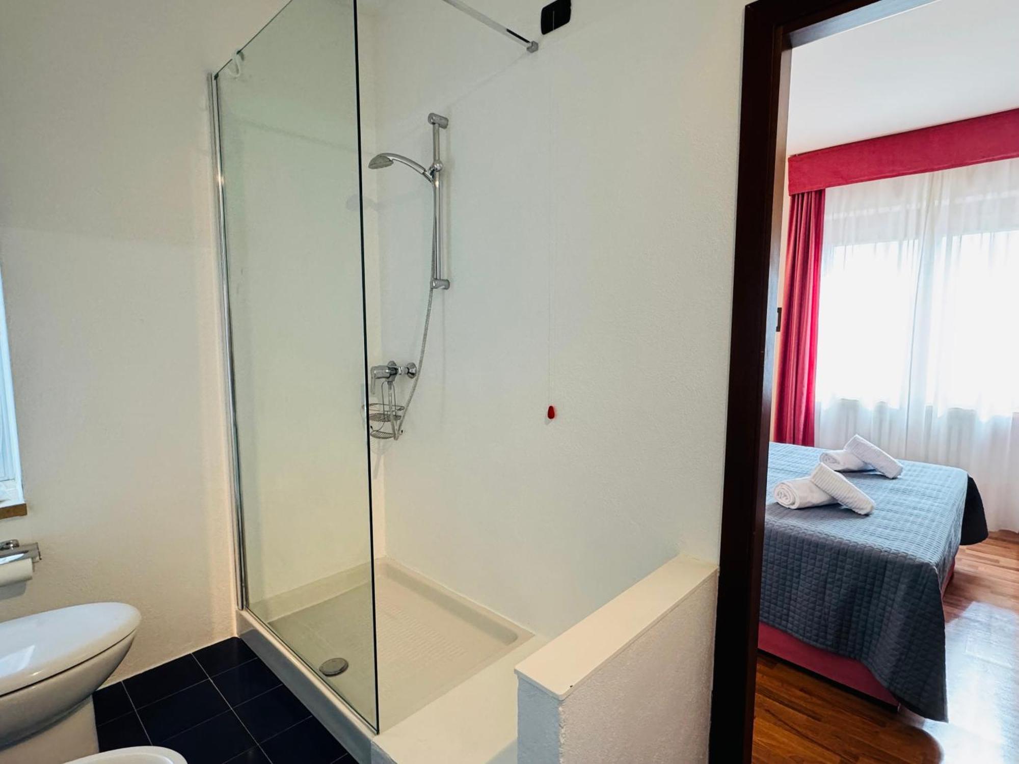 Welcome Traveller Frida'S Rooms Caprino Veronese Bagian luar foto