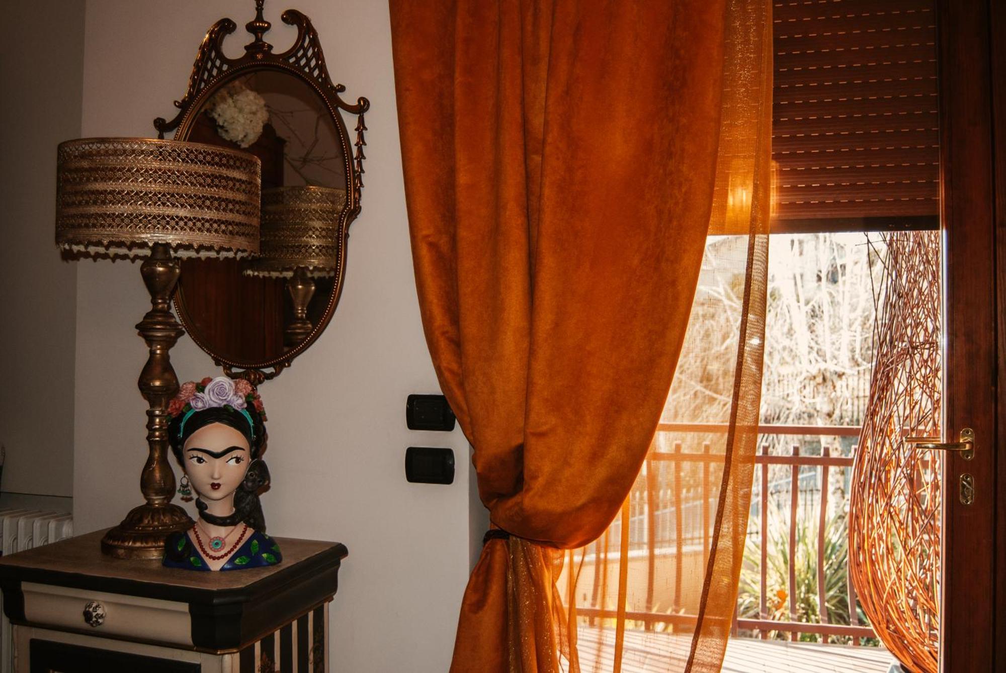 Welcome Traveller Frida'S Rooms Caprino Veronese Bagian luar foto