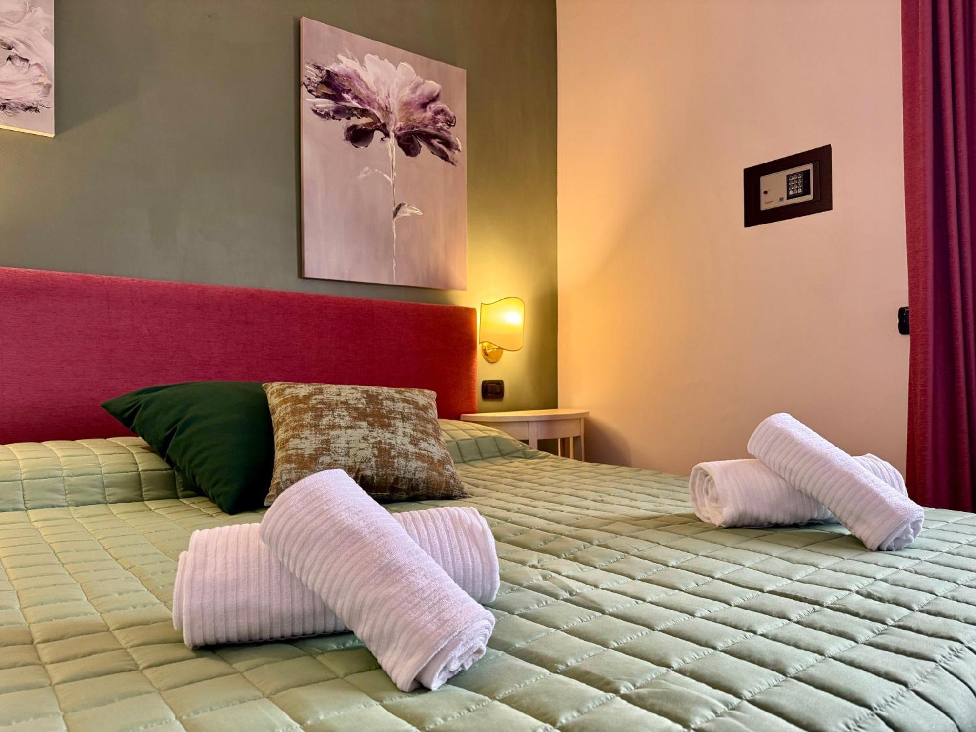 Welcome Traveller Frida'S Rooms Caprino Veronese Bagian luar foto