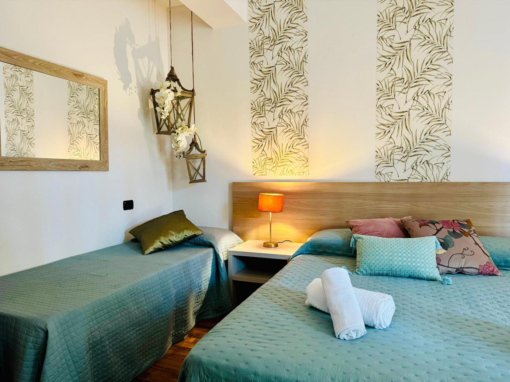Welcome Traveller Frida'S Rooms Caprino Veronese Bagian luar foto